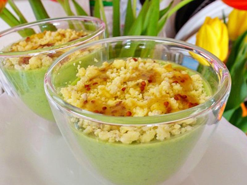 Неземна насолода: горохово-м’ятна пана-кота