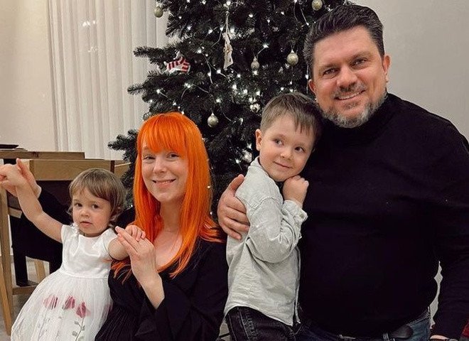 Тарабарова розповіла, як старші діти відреагували на її третю вагітність