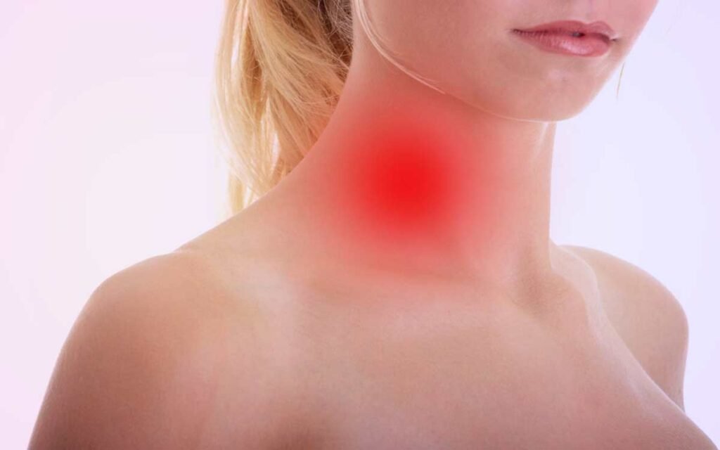 Лікар назвав небезпечні для життя наслідки гнійних пробок у мигдаликах