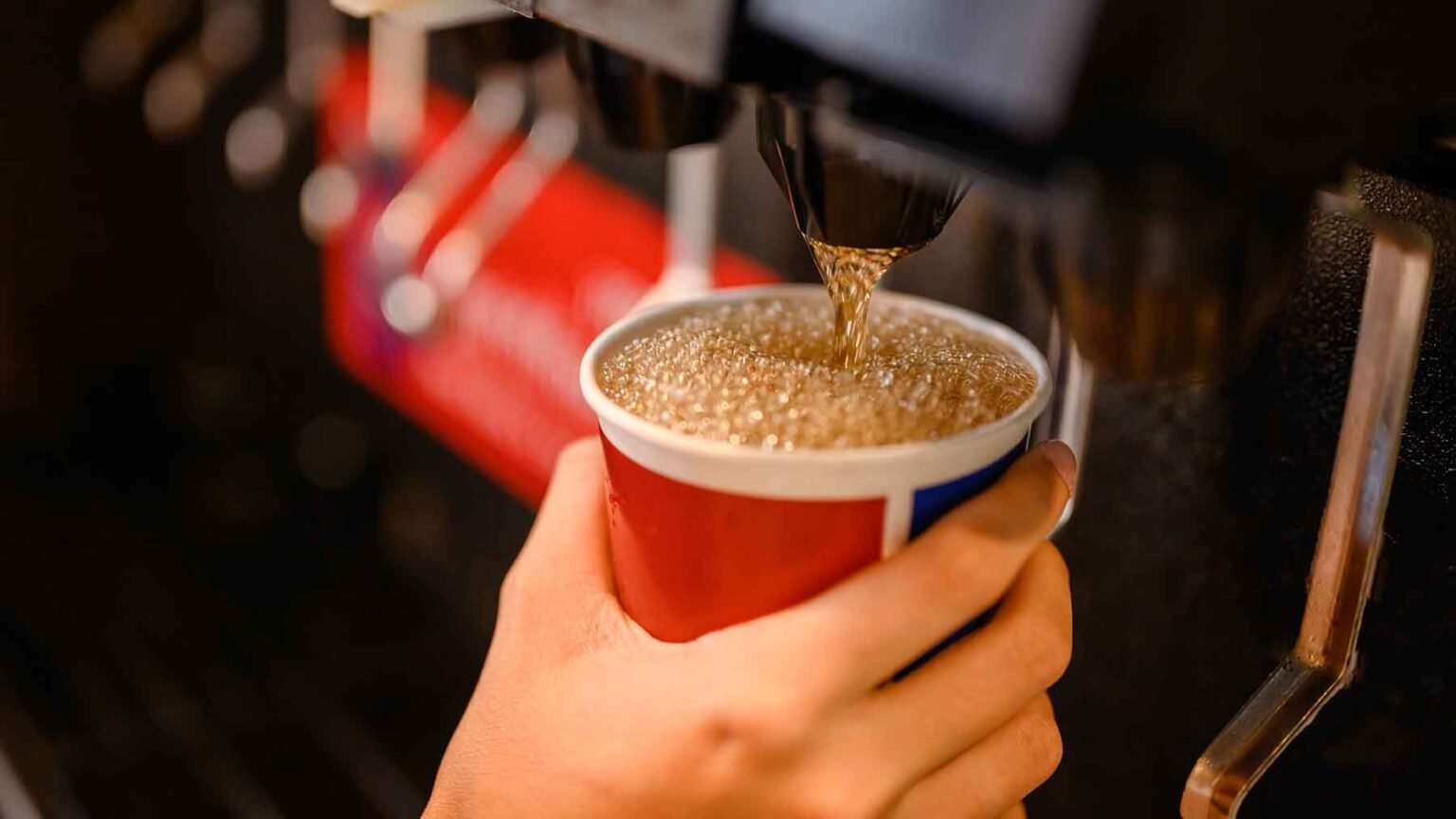 Сумнівів не залишилося: солодкі газовані напої змушують людей повнішати