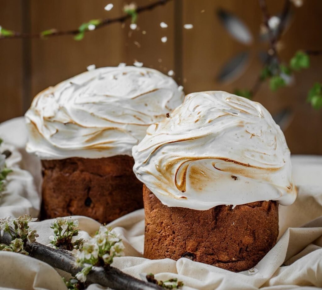 Час замовляти паску: де готують незвичайну великодню випічку