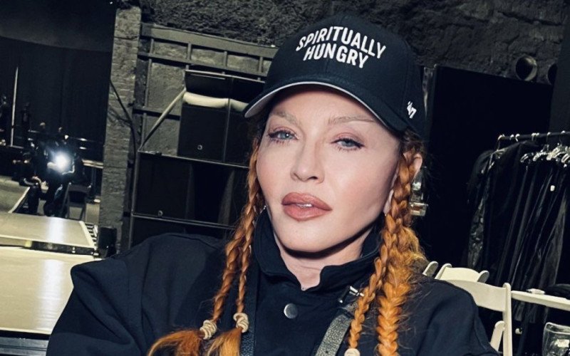 Мадонну заскочили на прогулянці у Нью-Йорку після госпіталізації (ФОТО)