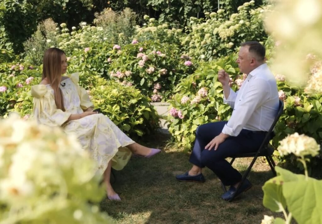 Все, що турбує жінок при надії: ведуча Наталя Островська запустила влог про вагітність