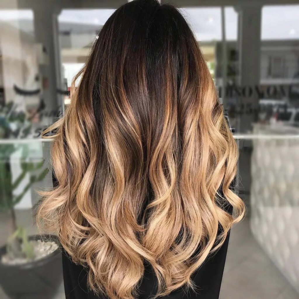 Эффектный шатуш: как создать игривые акценты на волосах