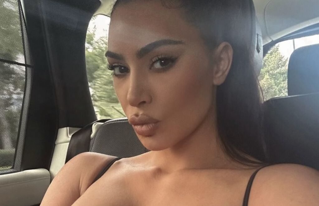 Ким Кардашьян рассталась с младшим на 12 лет футболистом
