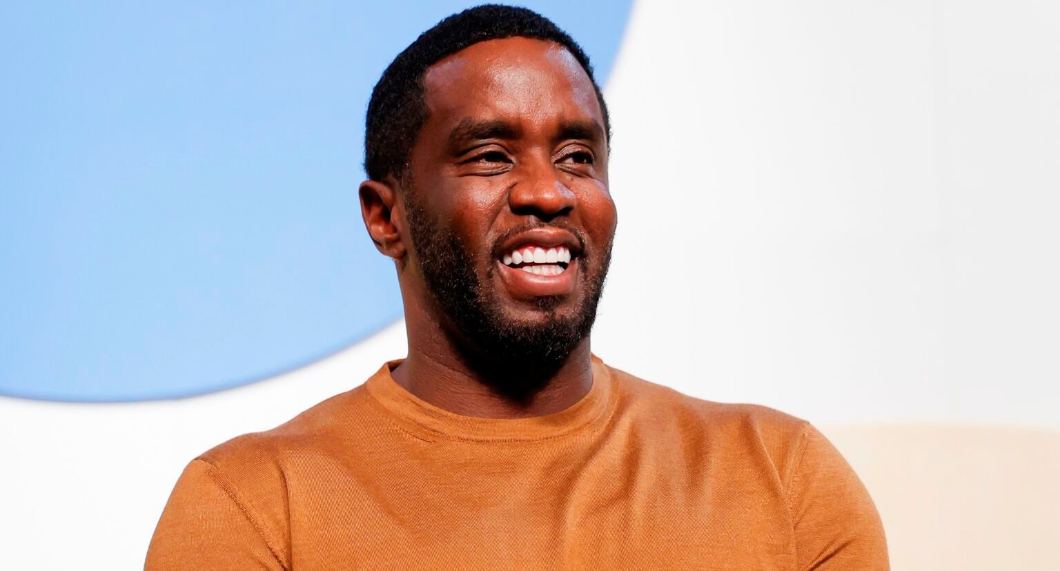 Известный американский рэпер отмолотил свою девушку ногами – видео