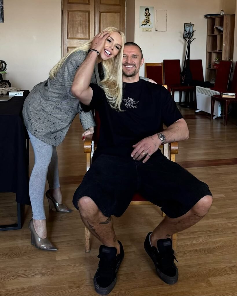 Скандал года: директор СолоХи слив правду о ее беременности от Тараса Цымбалюка