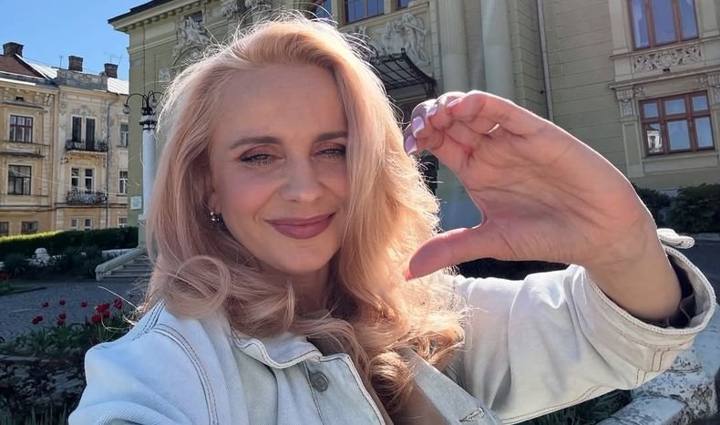 Лилия Ребрик выступила в родном городе и показала встречу с родителями