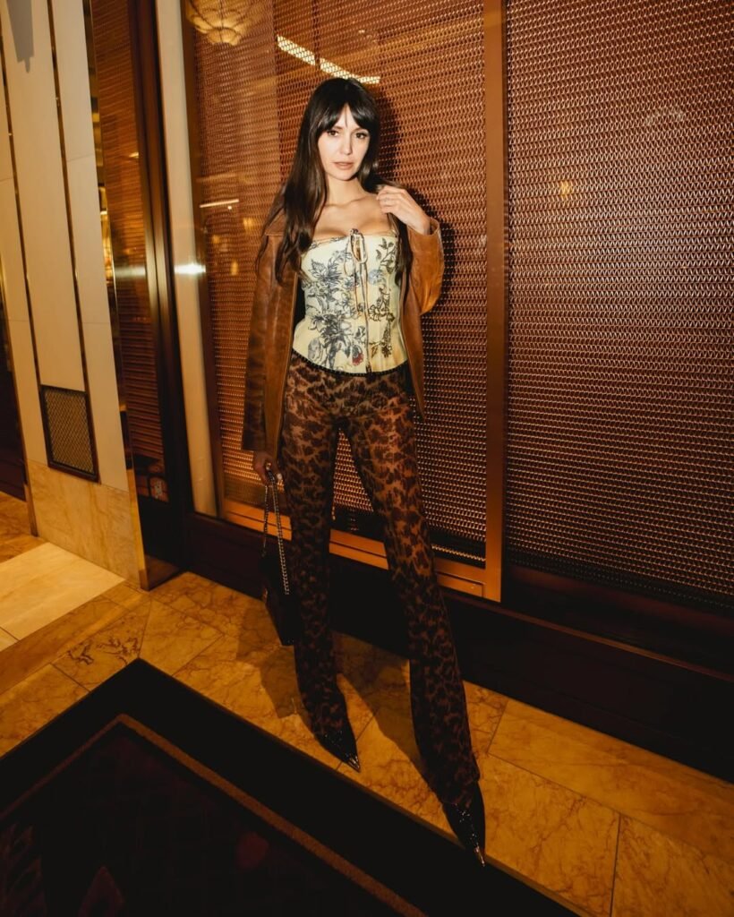 Горячая штучка! Звезда сериала «Дневники вампира» поразила подтянутым телом в белье (ФОТО)