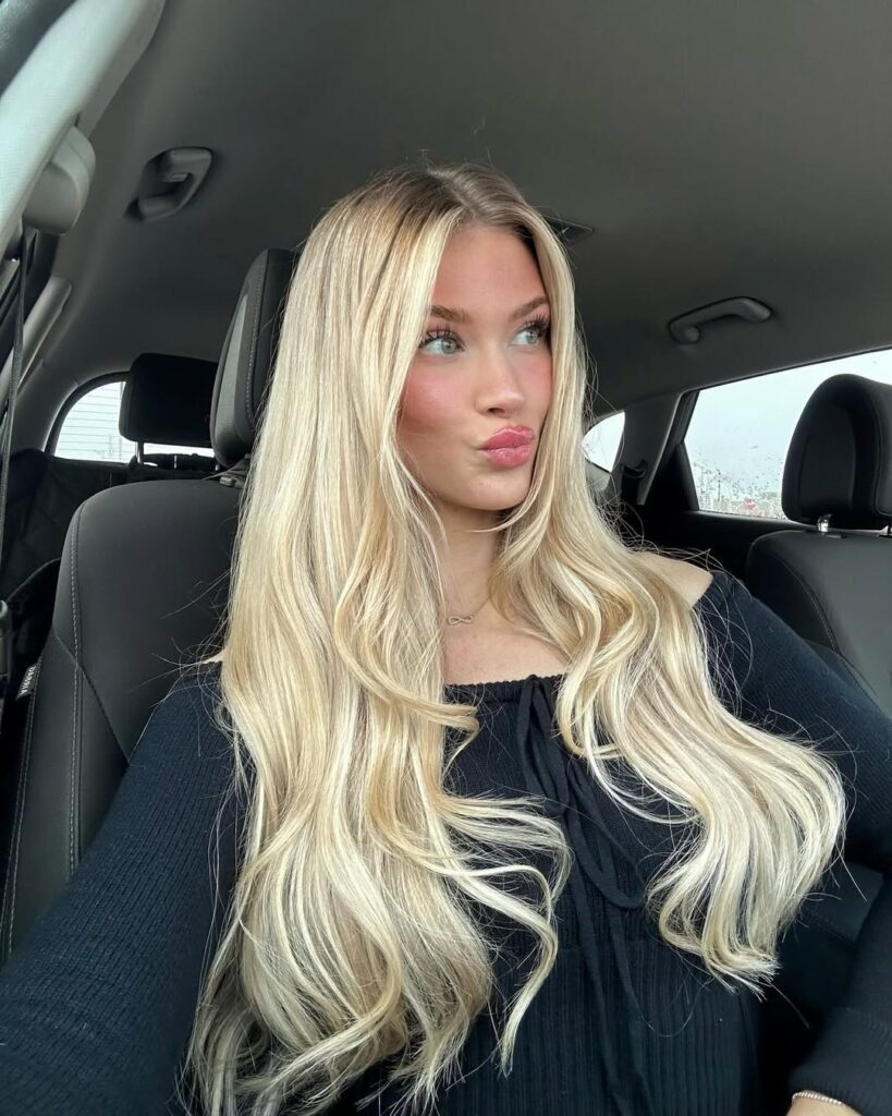 Milkshake blonde — стильное и соблазнительное окрашивание волос, которое будет в тренде летом 2025 года (ФОТО)