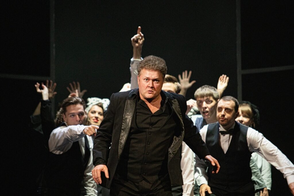 За эту роль Назар Заднепровский получил звание «Народный артист Украины», но платит здоровьем.