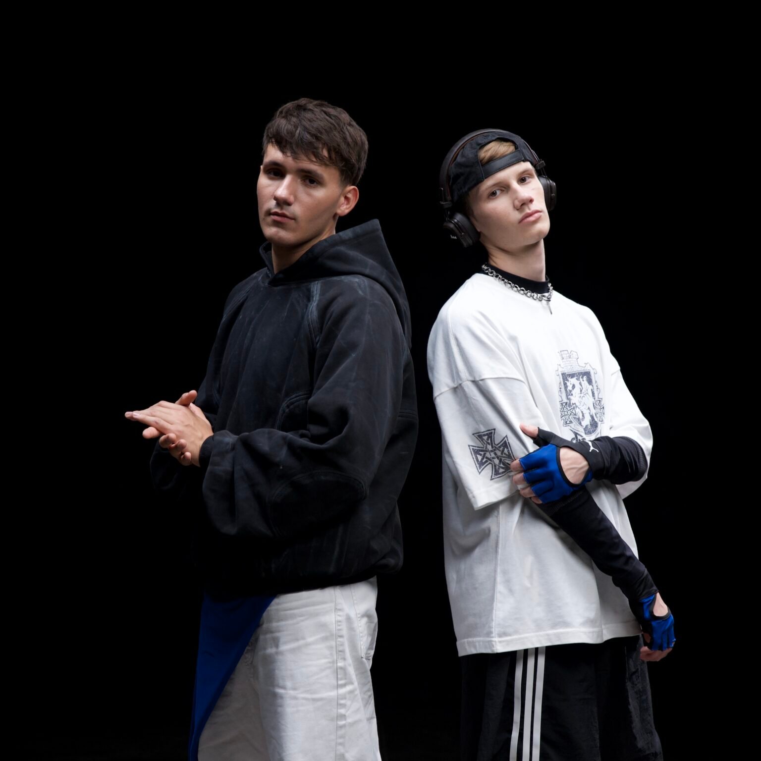 Совместный хит, который разорвет все чарты: YAKTAK и GOLUBENKO вернулись с «Ультрамарином»» (ВИДЕО)