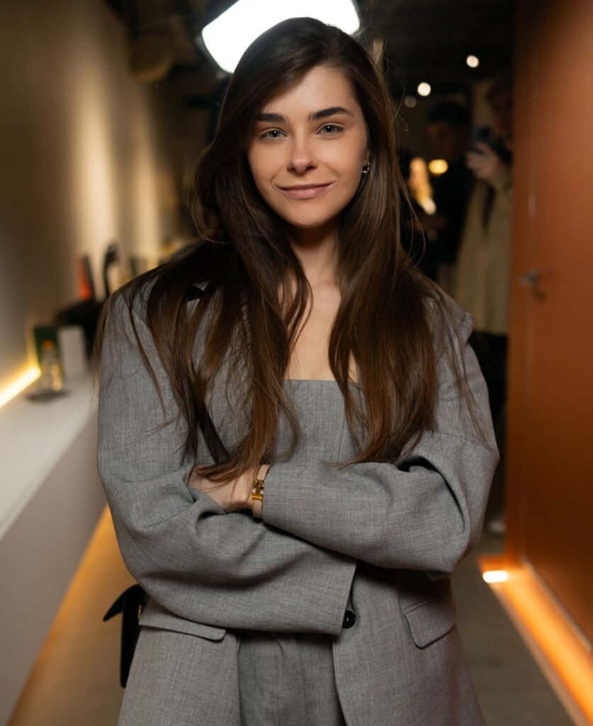 Екатерина Остапчук иронически прокомментировала шоу «Холостяк»: «Выгнали на первой же церемонии»