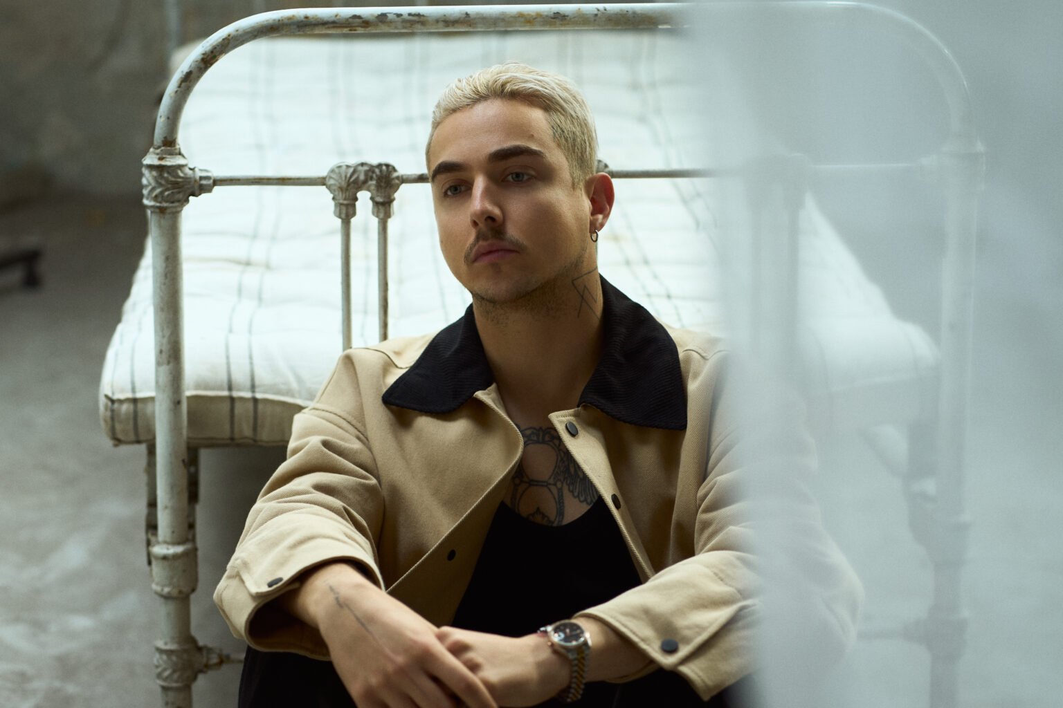 Новый творческий этап: MÉLOVIN покорил сердца слушателей мощным хитом «просто лети» (ВИДЕО)