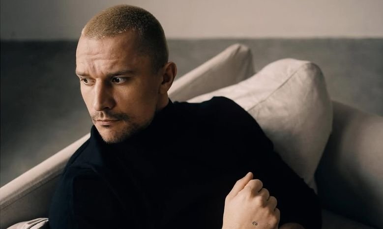 Цымбалюк признался, что ему предлагали деньги за секс, и озвучил сумму