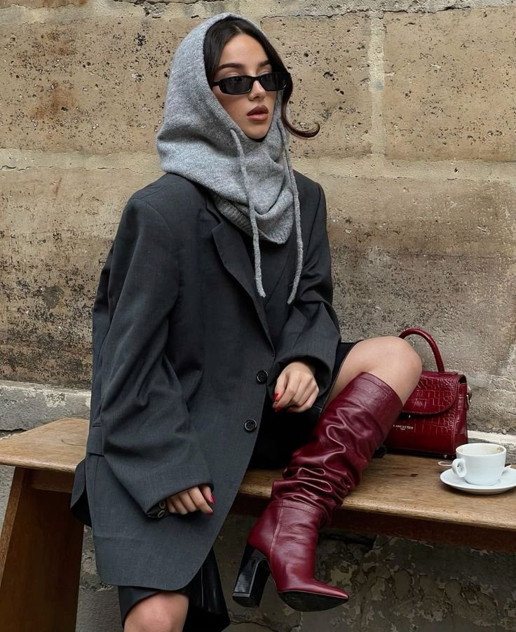 7 трендовых головных уборов на осень-зиму 2025-2026, которые помогут выглядеть на миллион (ФОТО)