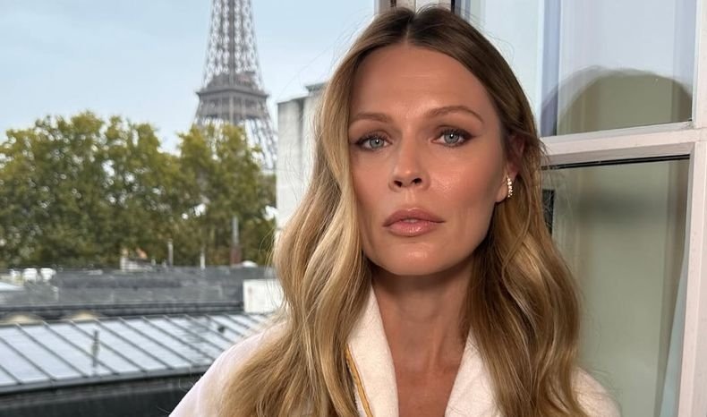 Редкий кадр: Фреймут показала себя в детстве с родителями