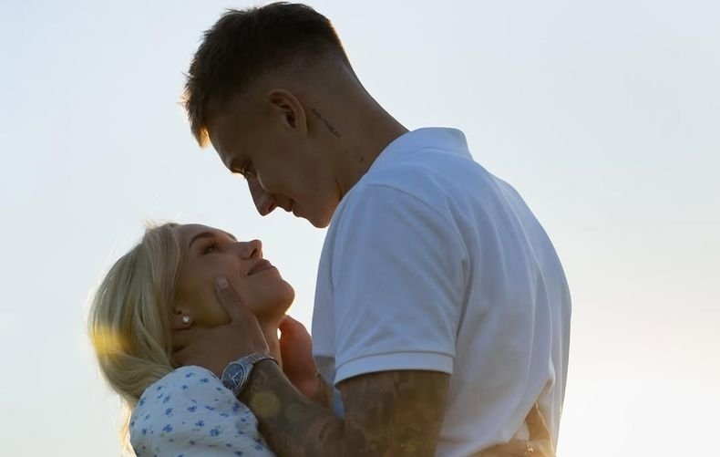 Квиткова поздравила Бражко с 24-летием и пошутила над их разницей в возрасте