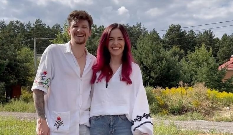 Муж MamaRika забавно поздравил ее с 6-летием брака