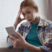 Право дівчат на безпеку онлайн: факти та ініціативи, які змінюють ситуацію