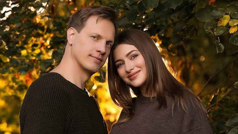 Катерина Тишкевич і Валентин Томусяк стали батьками: перші фото з малюком